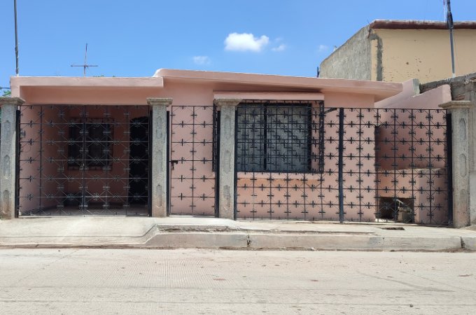 Colonia Maximiliano R. López Calle Lirios #231, Ciudad Obregón Sonora